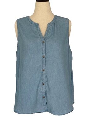 croft & barrow Light Blue Sleeveless Chambray Button Tank